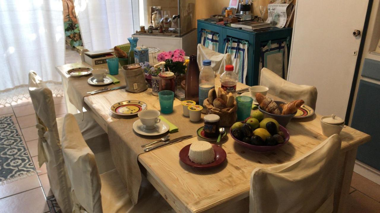 B&B Domus De Janas ゴンネーザ エクステリア 写真